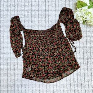 American Eagle Floral Crop Top
